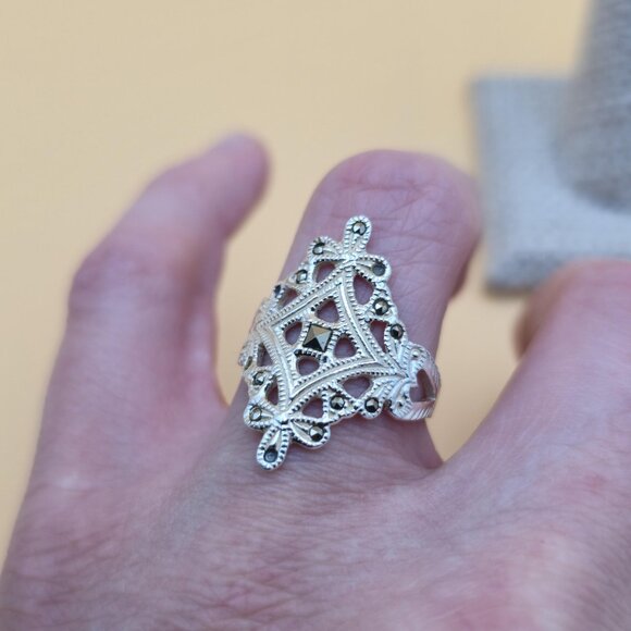 Size 8 Sterling Silver Unique Marcasite Stones Band Ring A5305 - Picture 4 of 8